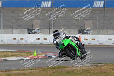 media/Nov-26-2022-Fastrack Riders (Sat) [[b001e85eef]]/Level 2/Session 3 Outside Turn 9/